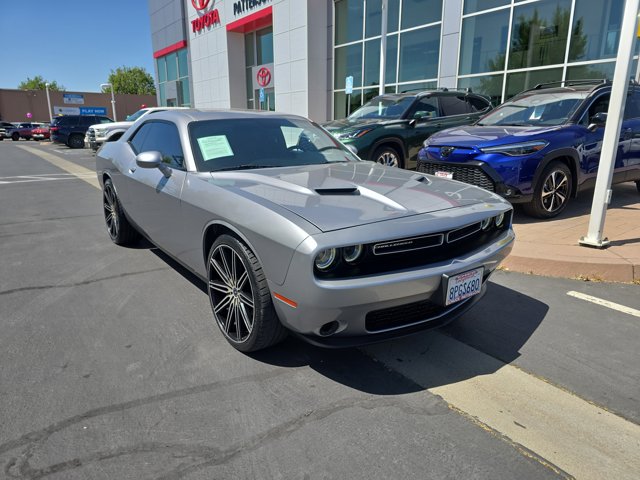 2017 Dodge Challenger SXT