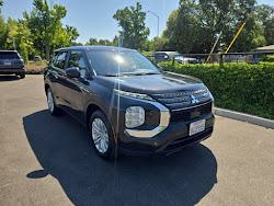 2022 Mitsubishi Outlander ES